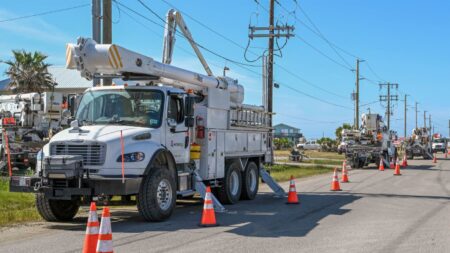 Entergy Louisiana proposes 112 MW floating natural gas station