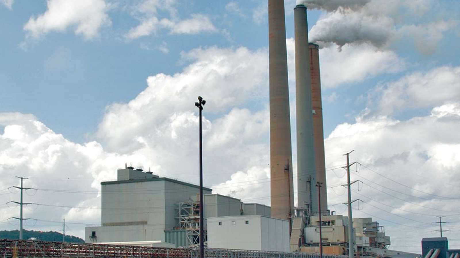 Kentucky regulators approve some coal retirements, defer others
