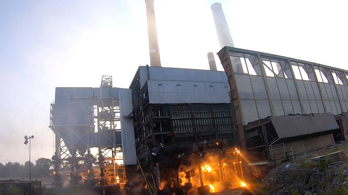 AP: Crews demolish smokestacks at retired Alabama coal-fired plant